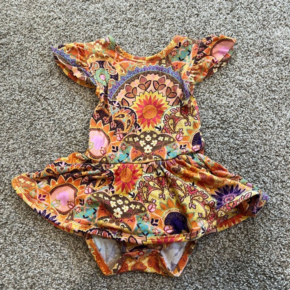 Muse Threads Twirl - Picture 1 of 2